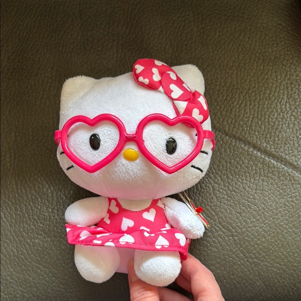 Ty beanie baby hello kitty with heart glasses and matching dress plush